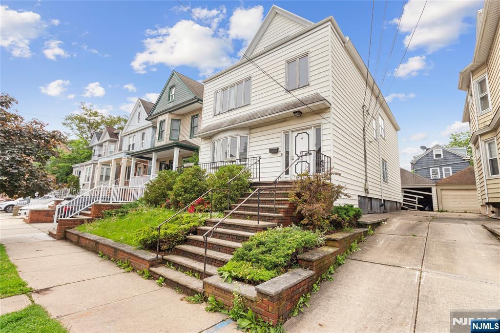 Property for Sale at 42 E 40th Street, Bayonne, New Jersey - Bedrooms: 6 
Bathrooms: 3 
Rooms: 10  - $699,000