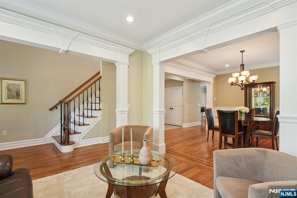 19 Grandview Avenue