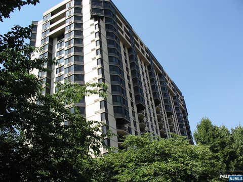 Photo of 1265 15th ST #14F, Fort Lee, NJ 07024 (MLS # 26023773)
