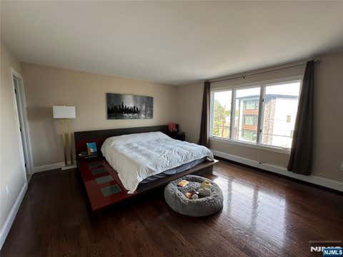 Photo of 724 Undercliff AVE #Unit B, Edgewater, NJ 07020 (MLS # 26031543)