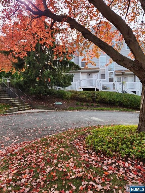 Rental Property at 28 Mallard Ct, Englewood, New Jersey - Bedrooms: 2 
Bathrooms: 2 
Rooms: 8  - $3,400 MO.