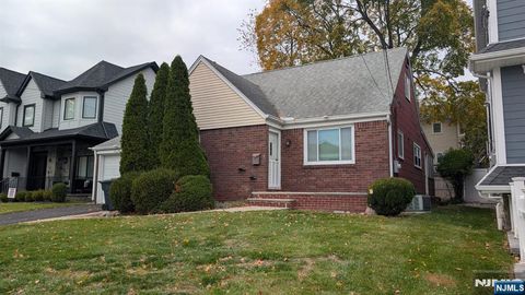 Photo of 42 Sylvamdur Ave, Bergenfield, NJ 07621 (MLS # 25039203)