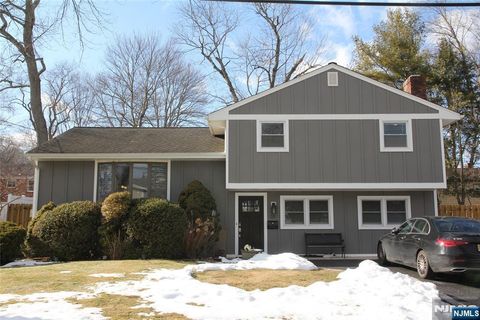 Photo of 329 Congers, Northvale, NJ 07647 (MLS # 26005845)