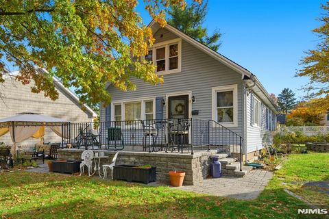 13 Poplar Street Dumont NJ 07628