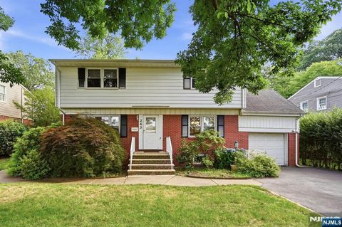 Photo of 243 Woodland Avenue, River Edge, NJ 07661 (MLS # 26026255)