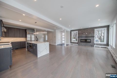 Photo of 38 Hilliard Ave #1, Edgewater, NJ 07020 (MLS # 26015535)