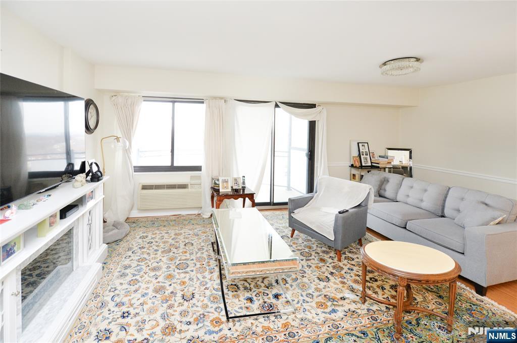 125 Prospect Avenue 10C