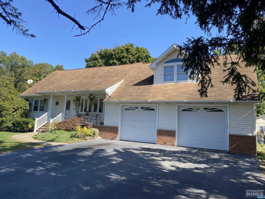 Beautiful 4 Bedroom 2 Full Bath Expanded Cape on Large Lot in the desirable Green View Park neighborhood. Nice flow inside with Kitchen opening to Impressive Great Room which boasts Vaulted Ceilings with dramatic 10 foot Anderson windows overlooking the In Ground Pool and Beautiful back yard. Sliding Glass Door to Deck. Very private yard w/ mature trees on a 239' deep,Level Lot. Central Air Conditioning. Very Large 2 Car Garage w/ Vaulted Ceiling. Unfinished Bonus Room above the garage offers many possibilities. NEWER Central AC, NEWER Appliances and Systems. Hardwood flooring. Master BR has 3 full closets. Plenty of Storage w/ full basement, Extra Large Garage, Bonus Room and spacious outdoor shed with electricity. Convenient to Shopping, Dining and Transportation.