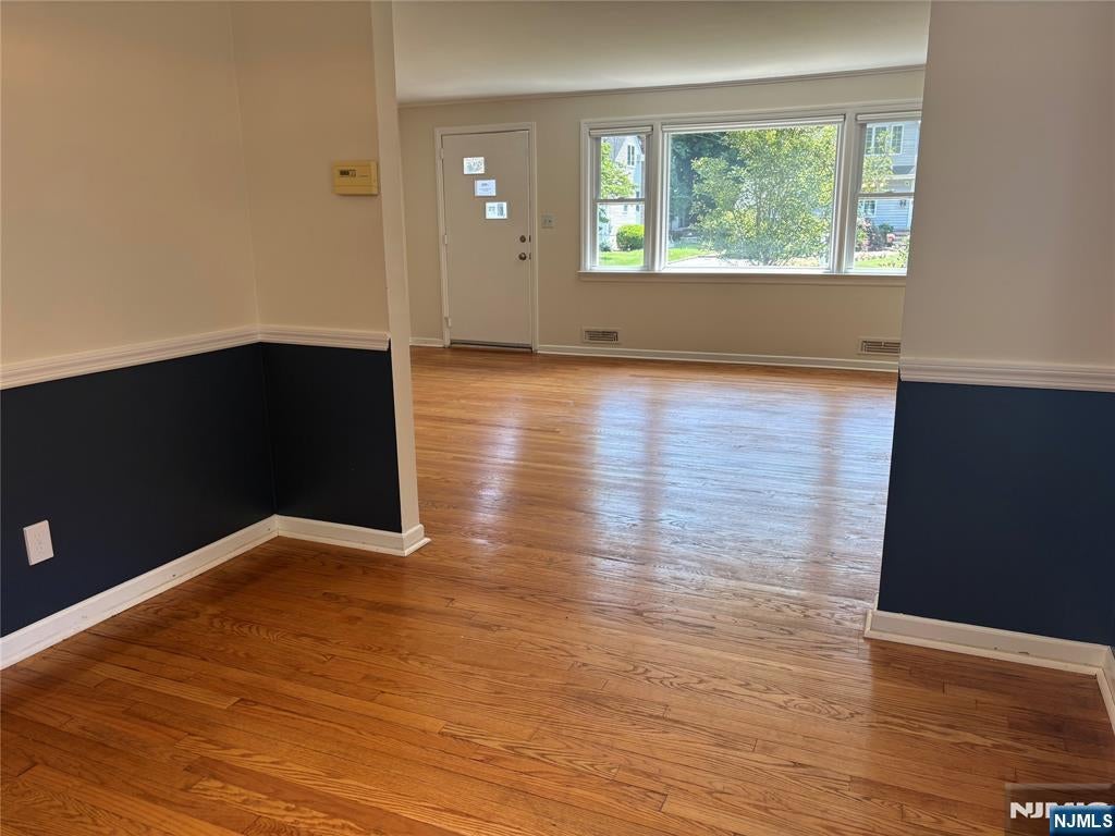 33 Longacre Drive