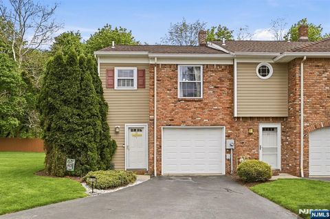 Photo of 15 Dena Drive, Wanaque, NJ 07465 (MLS # 26013532)