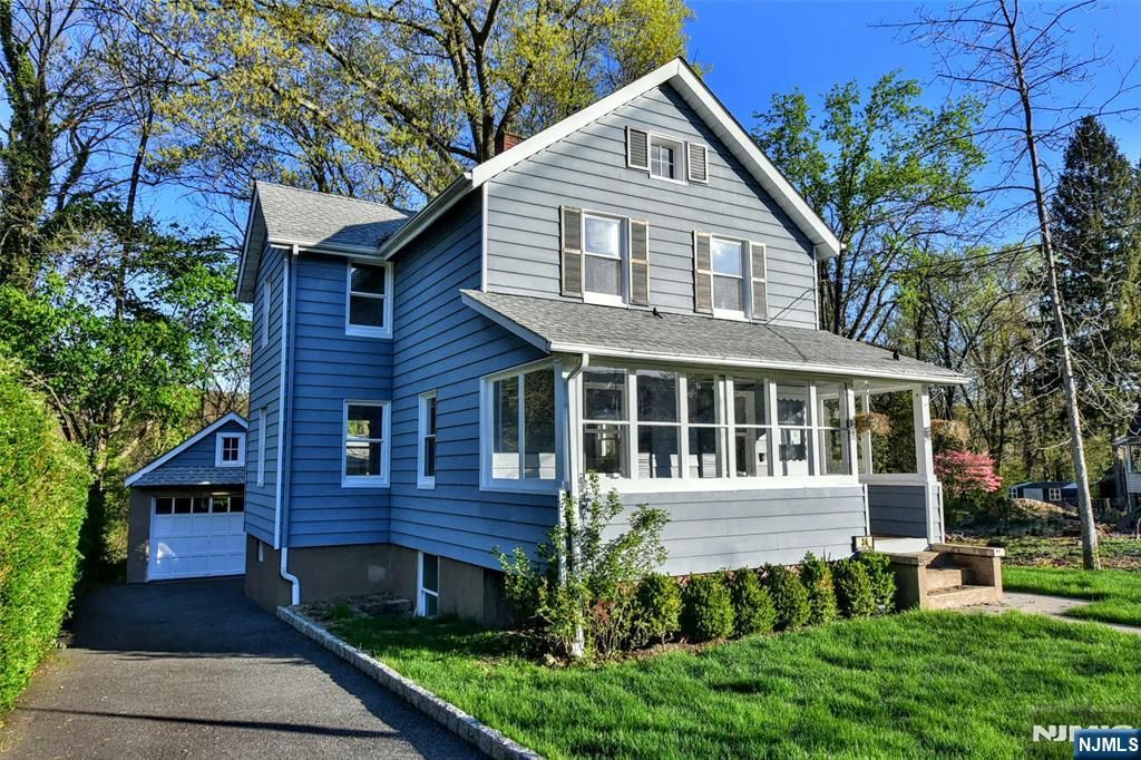 Photo of 36 Hines Avenue, Mahwah, NJ 07430 (MLS # 26014051)