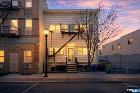 Photo of 513 11th Street, Union City, NJ 07087 (MLS # 26010782)