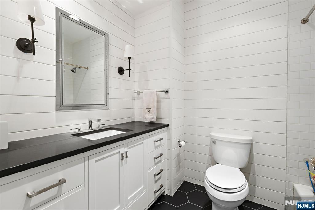 443 Albany Court 443