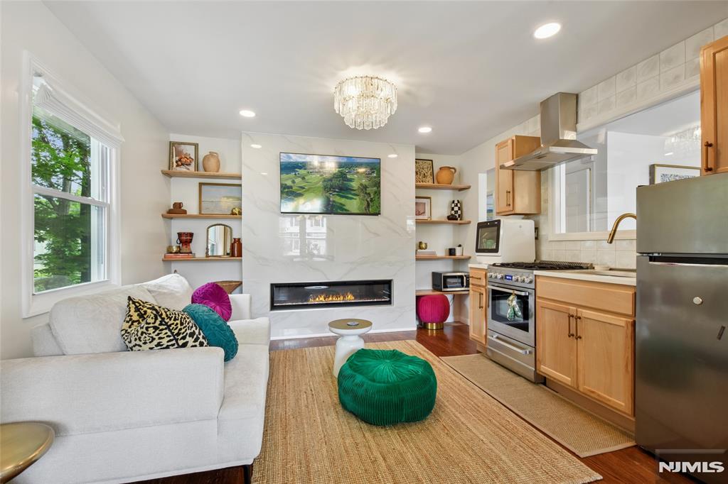 121 3rd Street