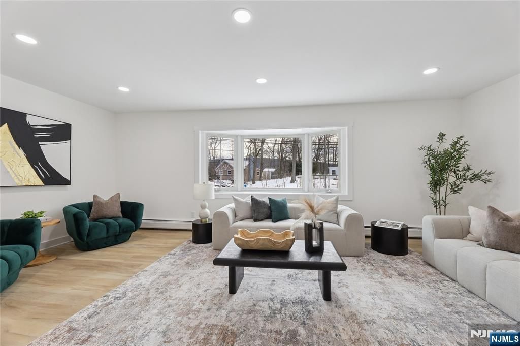 Photo of 512 N Lake Shore Drive, West Milford, NJ 07421 (MLS # 26000573)