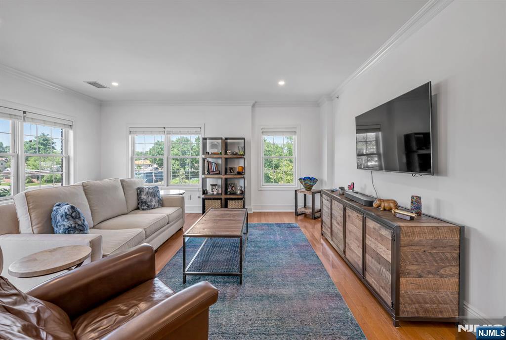 1302 Rio Vista Lane