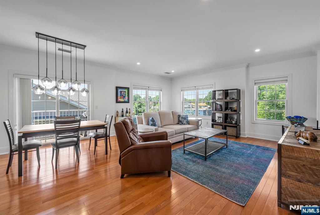 1302 Rio Vista Lane