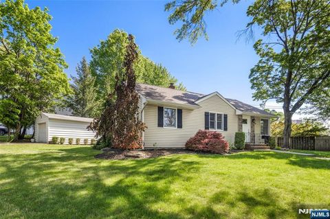 94 Andover Dumont NJ 07628