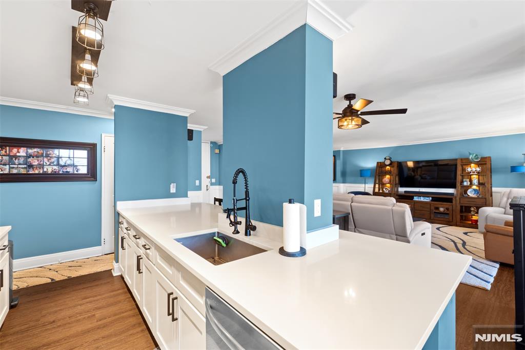300 Winston Drive 3002