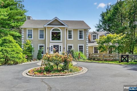 Photo of 110 Wyckoff Avenue, Ramsey, NJ 07446 (MLS # 25030430)