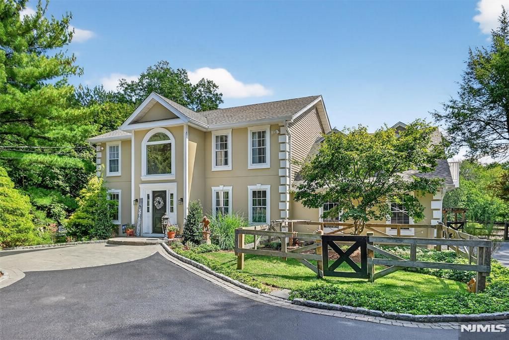 Photo of 110 Wyckoff Avenue, Ramsey, NJ 07446 (MLS # 25030430)