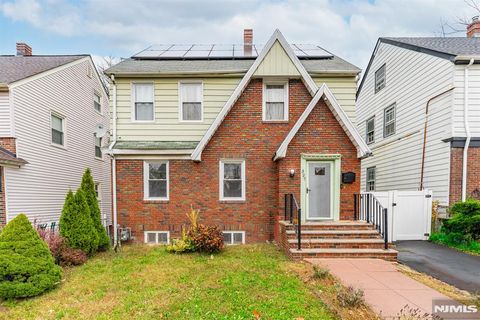 327 Field Place Hillside NJ 07205