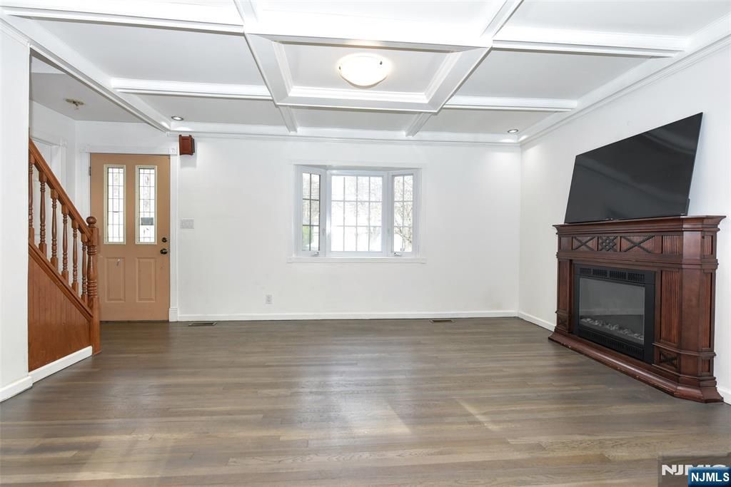 Photo of 660 Arcadia Road, Ridgewood Village, NJ 07450 (MLS # 25040907)