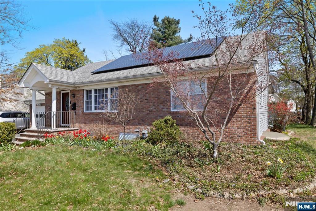 35 E Ridgewood Avenue