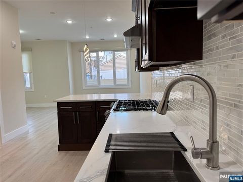 Photo of 527535 Union Ave #2E, Belleville, NJ 07109 (MLS # 26010442)