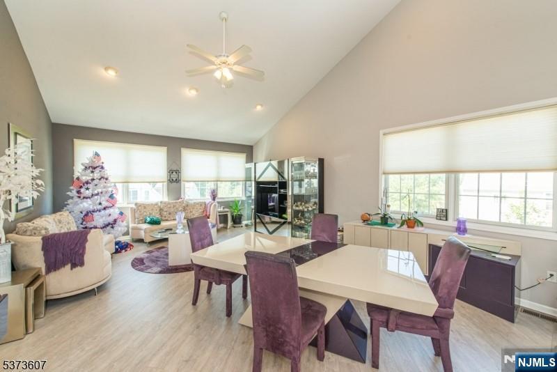 11 Fairchild Lane 11