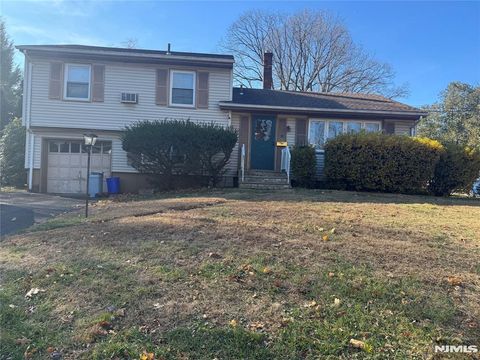 11 Pierce Avenue Cresskill NJ 07626