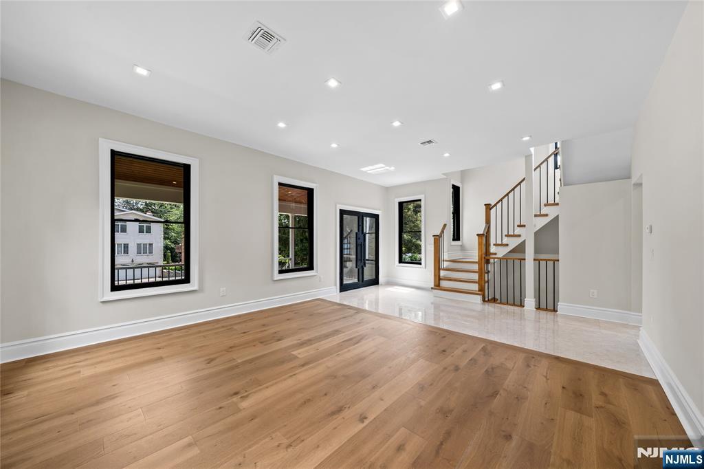 475 Morse Avenue
