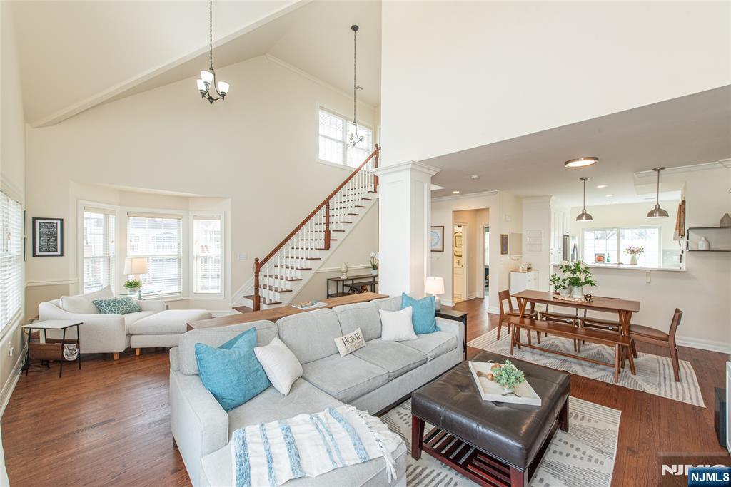 21 Riverbend Court