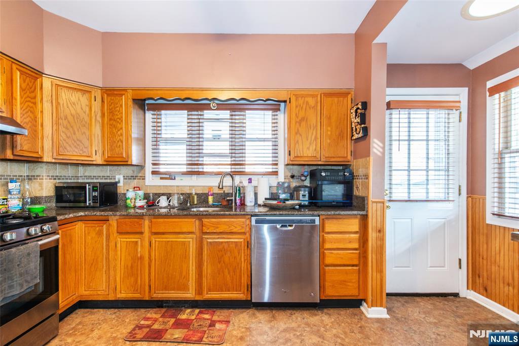 27-29 Willard Street