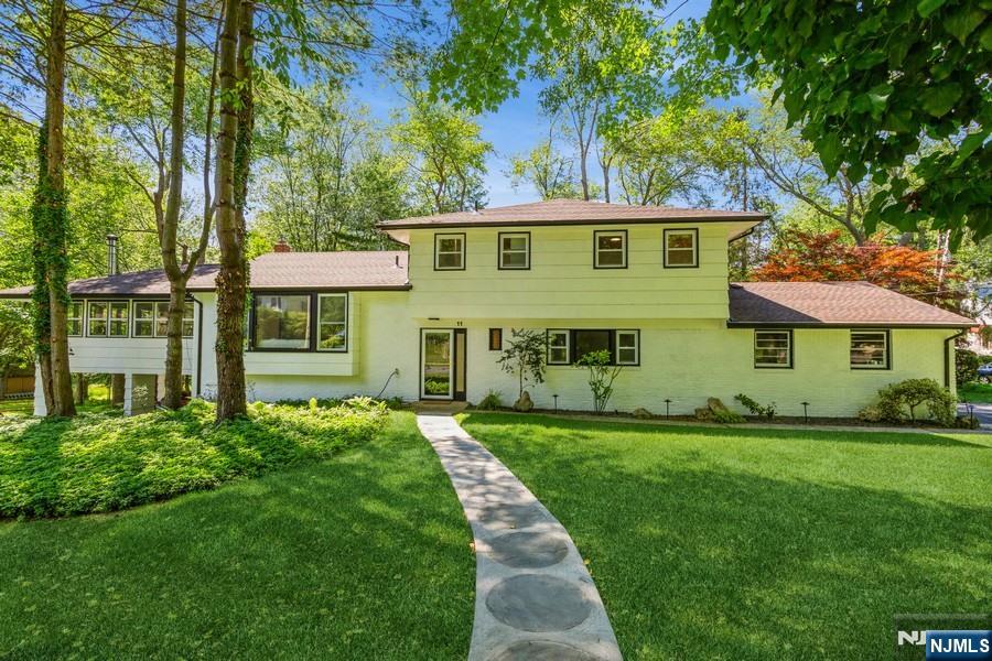 Rental Property at 11 Maple Ave, Demarest, New Jersey - Bedrooms: 4 
Bathrooms: 3 
Rooms: 9  - $8,250 MO.