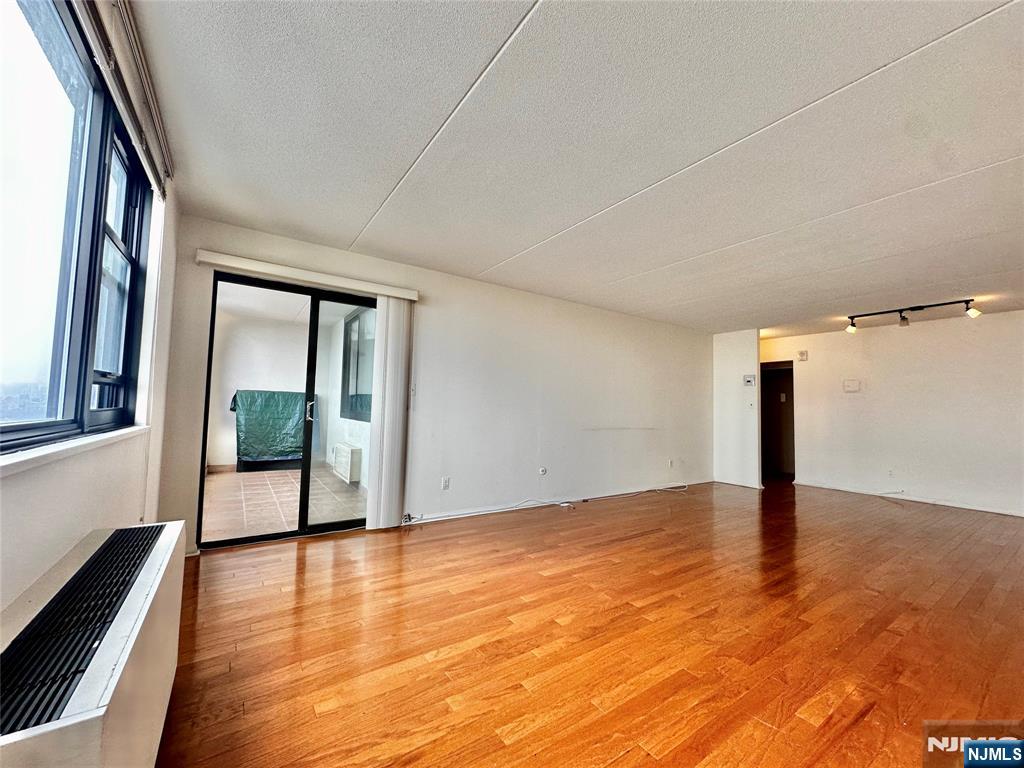 250 Gorge 23A