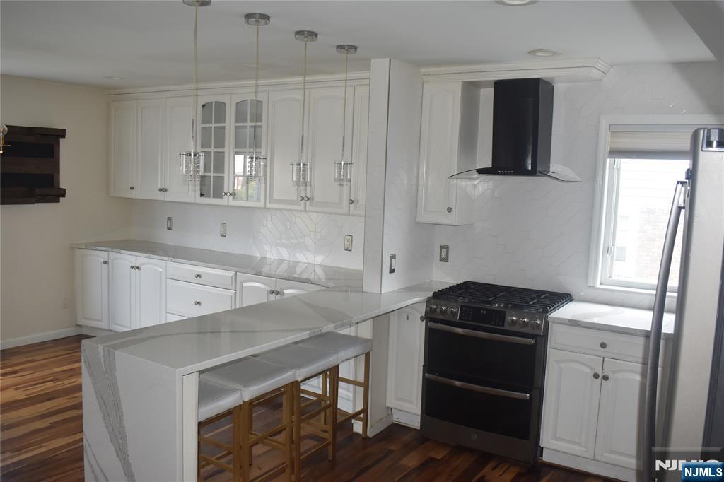 100 Kipp Avenue 1