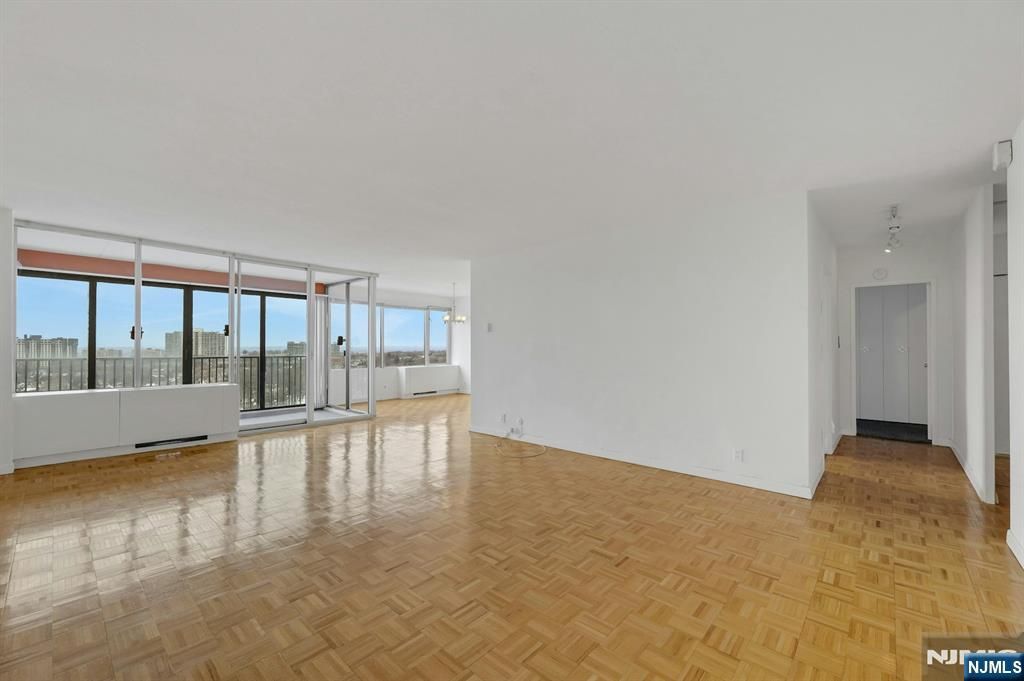 Photo of 6 Horizon Road #1508, Fort Lee, NJ 07024 (MLS # 26005187)