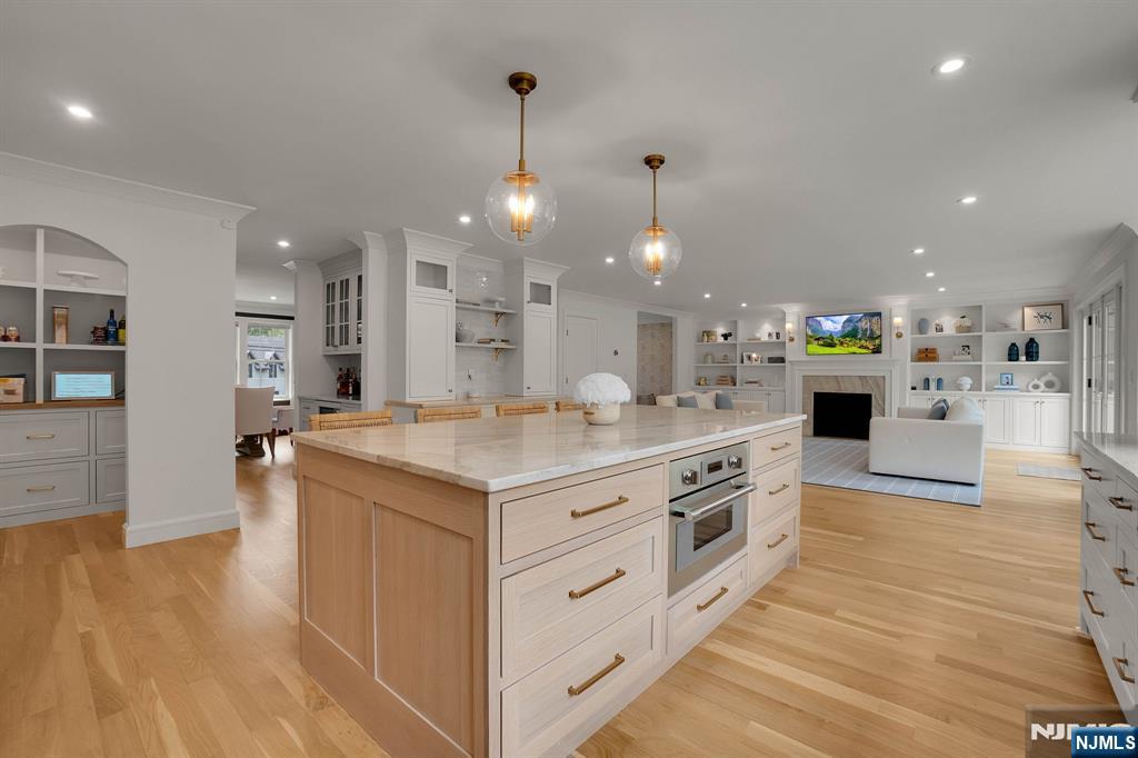 331 Wastena Terrace
