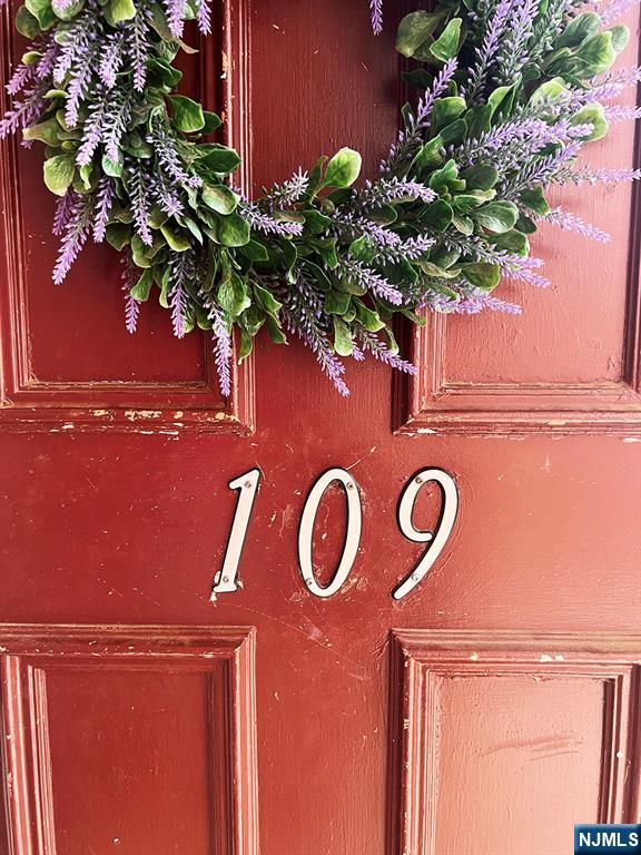 109 N Maple