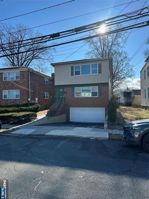60 Chester Avenue Irvington NJ 07111