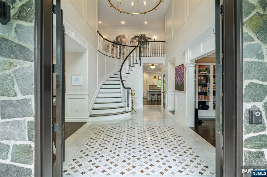 Photo of 41 Sunset Road, Demarest, NJ 07627 (MLS # 25030131)