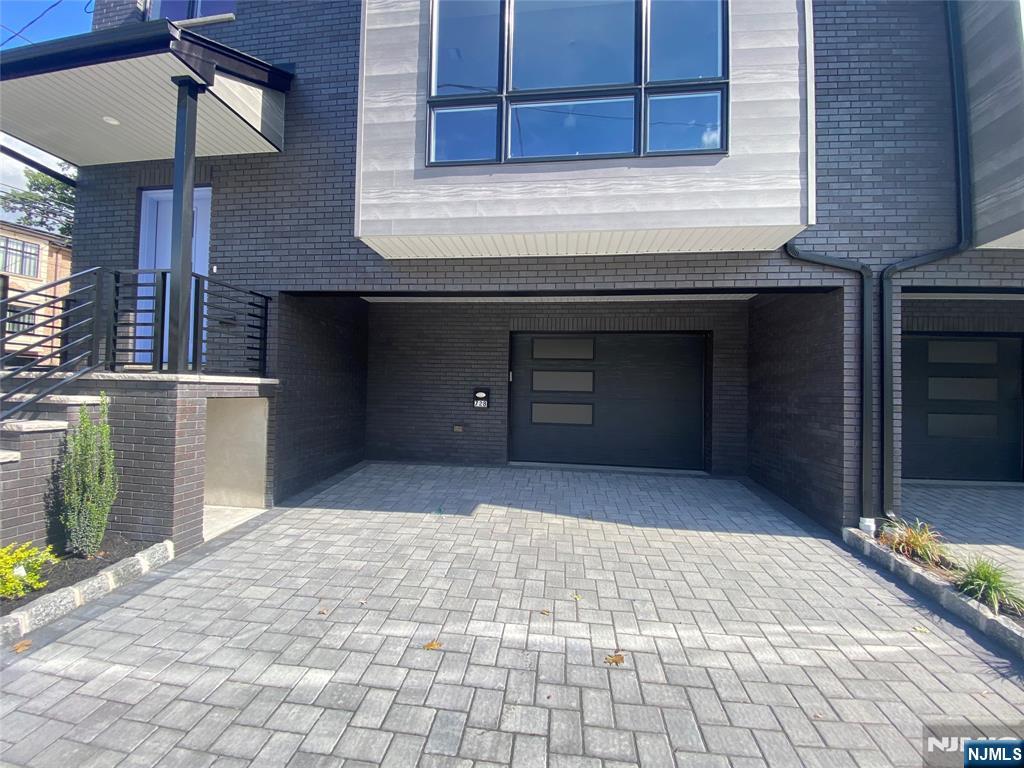 Rental Property at 728 West End, Cliffside Park, New Jersey - Bedrooms: 3 
Bathrooms: 4.5 
Rooms: 6  - $6,500 MO.