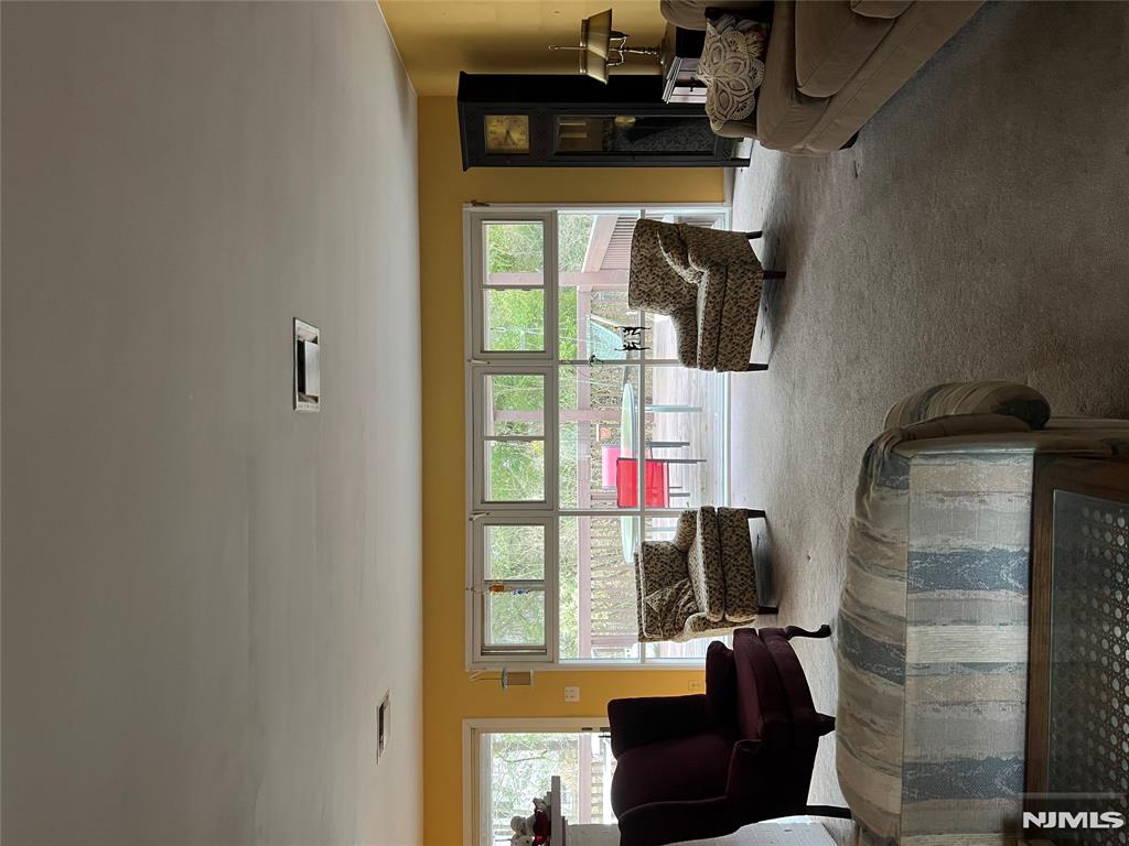 5 Saddle Ranch Lane