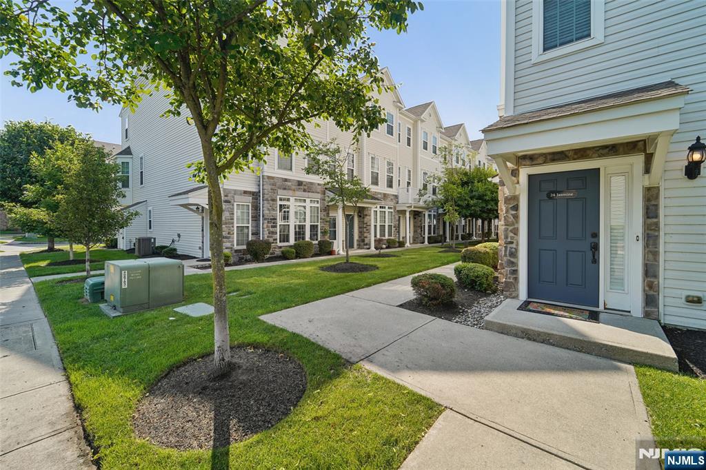 24 Jasmine Lane 1212