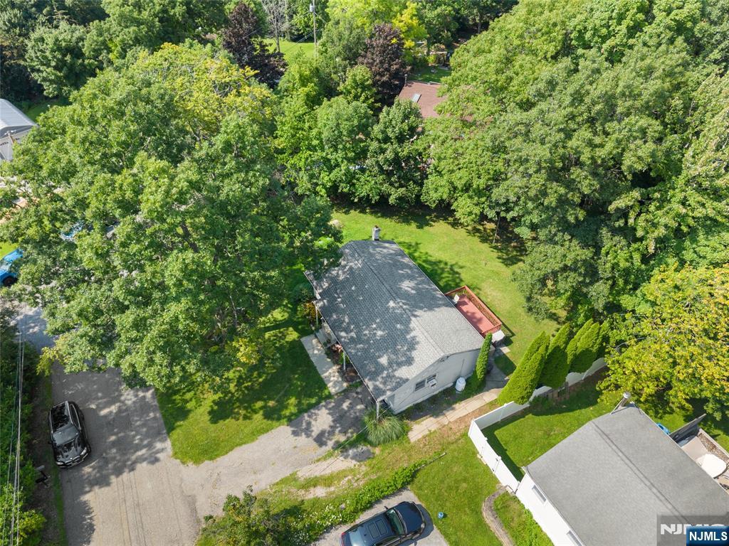 1 Ridgeview Court
