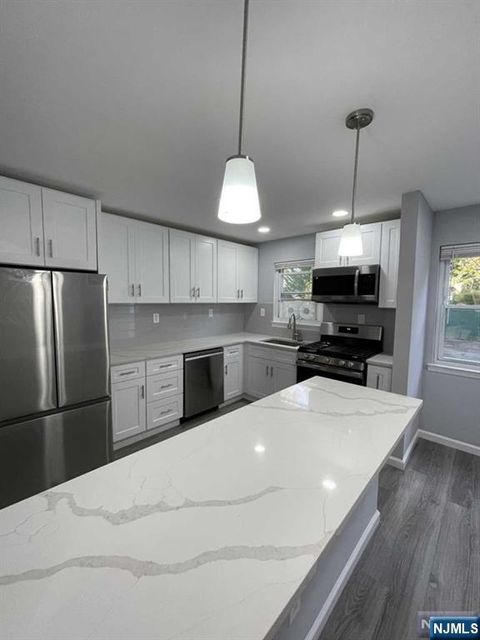 20C Lakeview Avenue Leonia NJ 07605