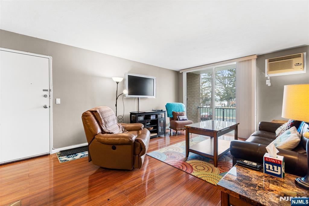 462 Liberty Street 212