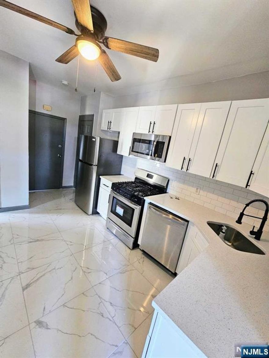 Totally Renovated End of 2023, 2 bedrooms, Eat N Kitchen, New Cabinets with Granite Tops with New Appliances, Hardwood floor, Central Air, Washer/Dryer in the basement included One car parking. Great Foe Commuters for NY City, Penn Station Newark and Rutgers University composes.
