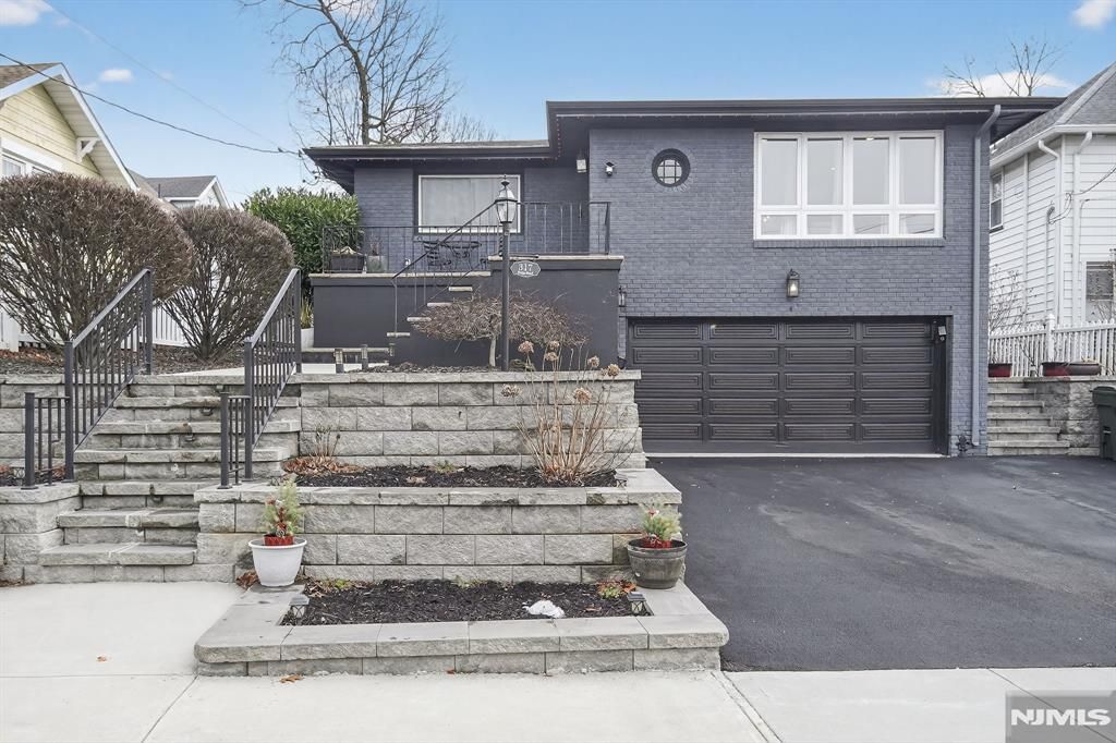 Photo of 317 Ridge Road, Rutherford, NJ 07070 (MLS # 26001356)